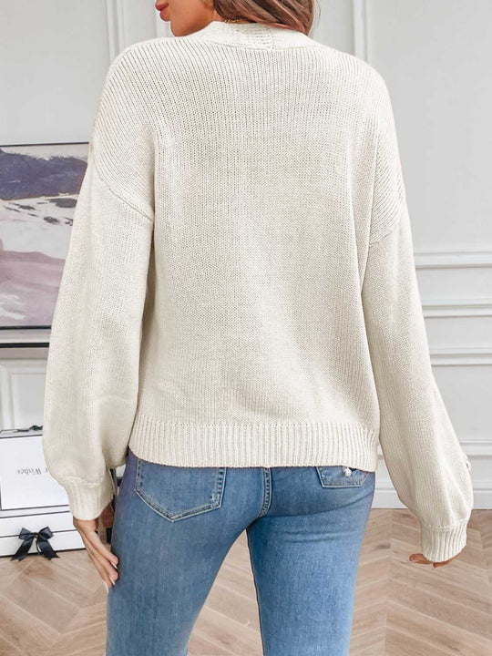 EB | Strickcardigan mit Blütendetails Offene Vorderseite Feminin und Stylisch