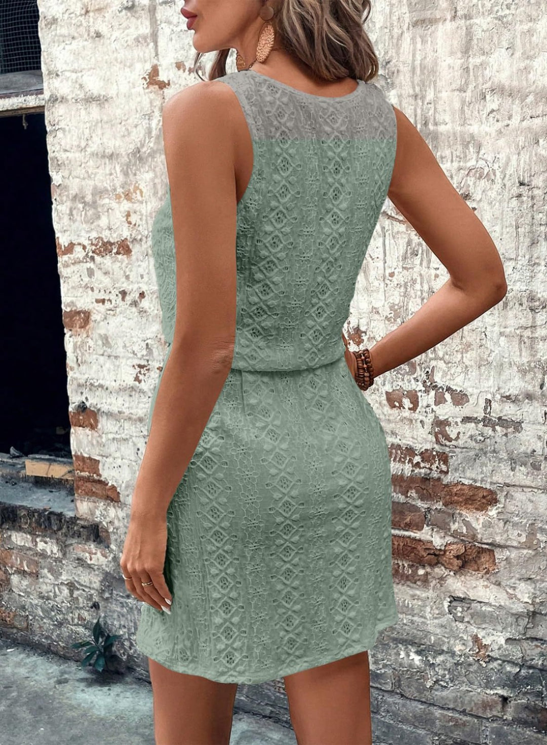 EB | Ärmelloses Kleid mit hohlem Kordelzug für Damen
