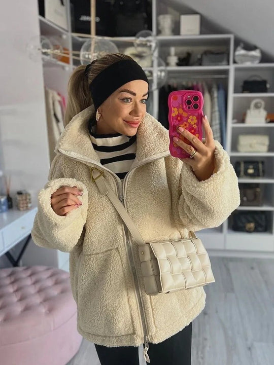 EB | Stilvolle Damen Teddyjacke