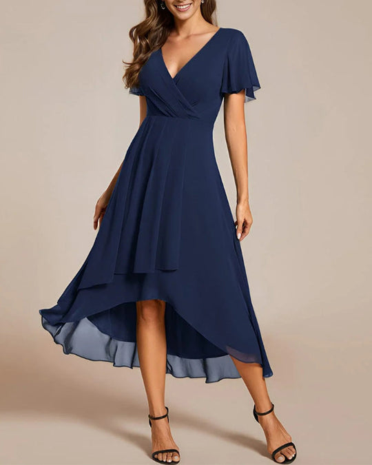 EB | Kleid mit V-Ausschnitt und Rüschenärmeln