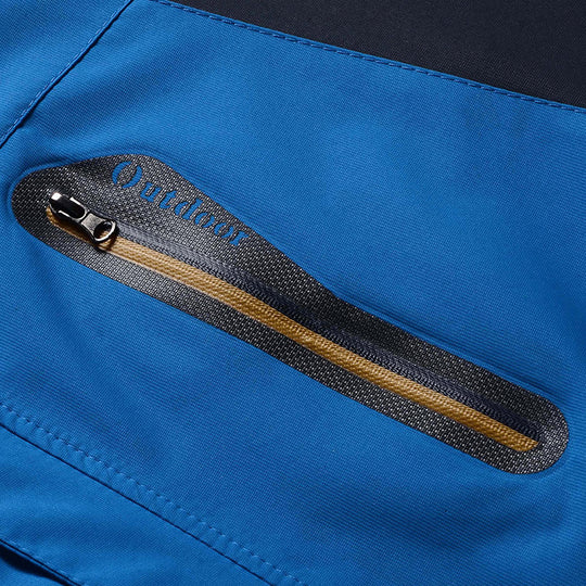 Herren dreilagige Hardshell-Outdoorjacke mit abnehmbarer Kapuze, verschweißten Nähten und Brust-Reißverschlusstasche EB