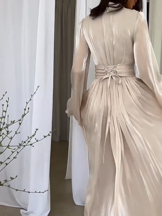 EB | Stylisches Maxikleid mit Bindegürtel