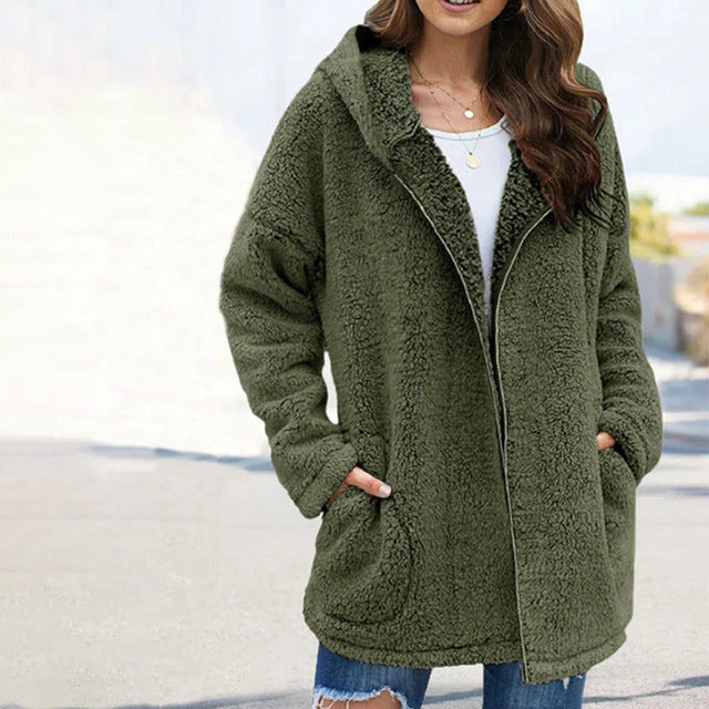 EB | Warmer Mantel mit Kuscheliger Kapuze