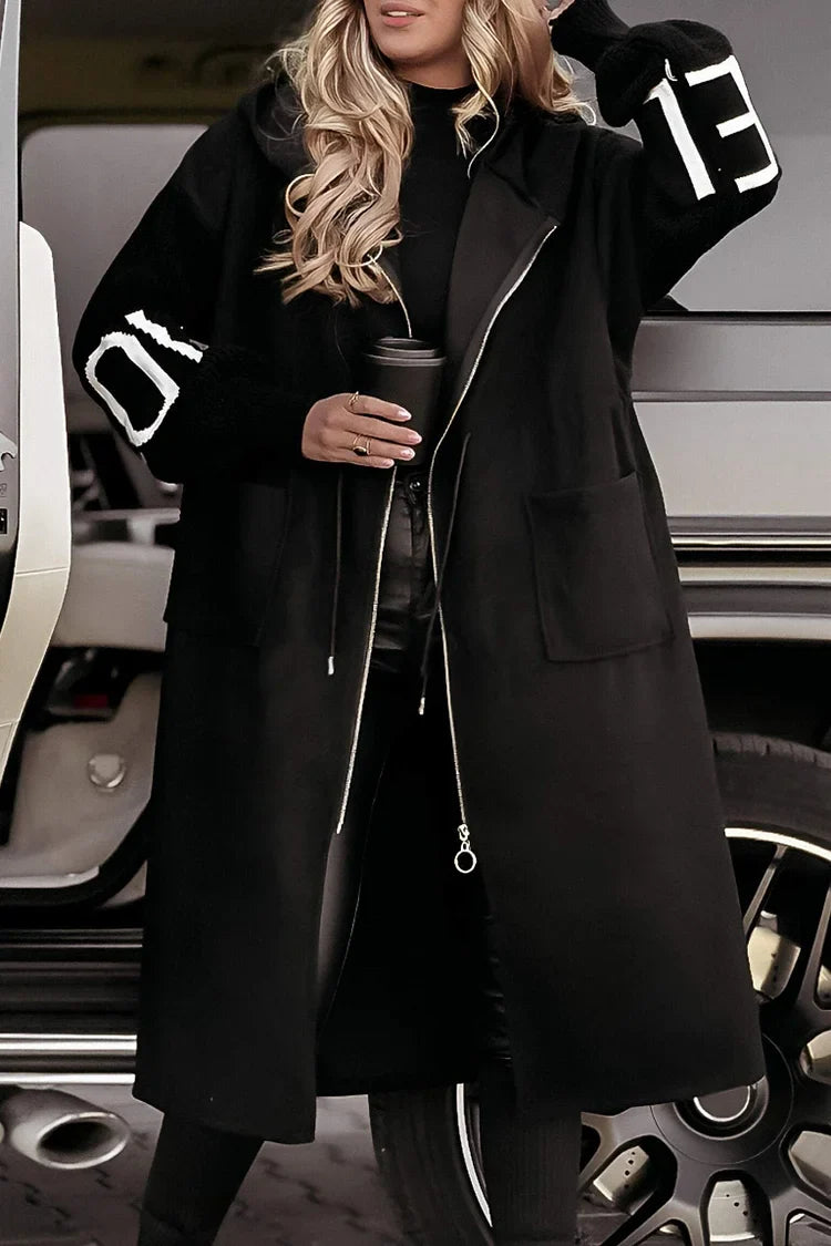 EB | Damen Kapuzenjacke mit langen Strickärmeln und Patchwork-Design