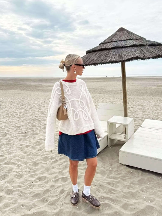 EB | Gemütlicher Oversized-Pullover mit Eleganten Gestickten Details