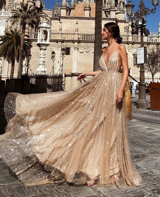Damen Glamouröses Abendkleid mit tiefem V-Ausschnitt und strahlenden Pailletten EB