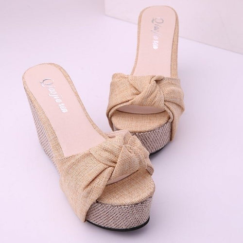 Damen nan Keil-Pantolette mit hohem Bast-Plateau und gedrehtem Textilriemen EB
