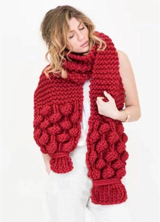 Damen Kuscheliger, handgefertigter Strickschal mit modischem Zopfmuster und extra weitem Design EB