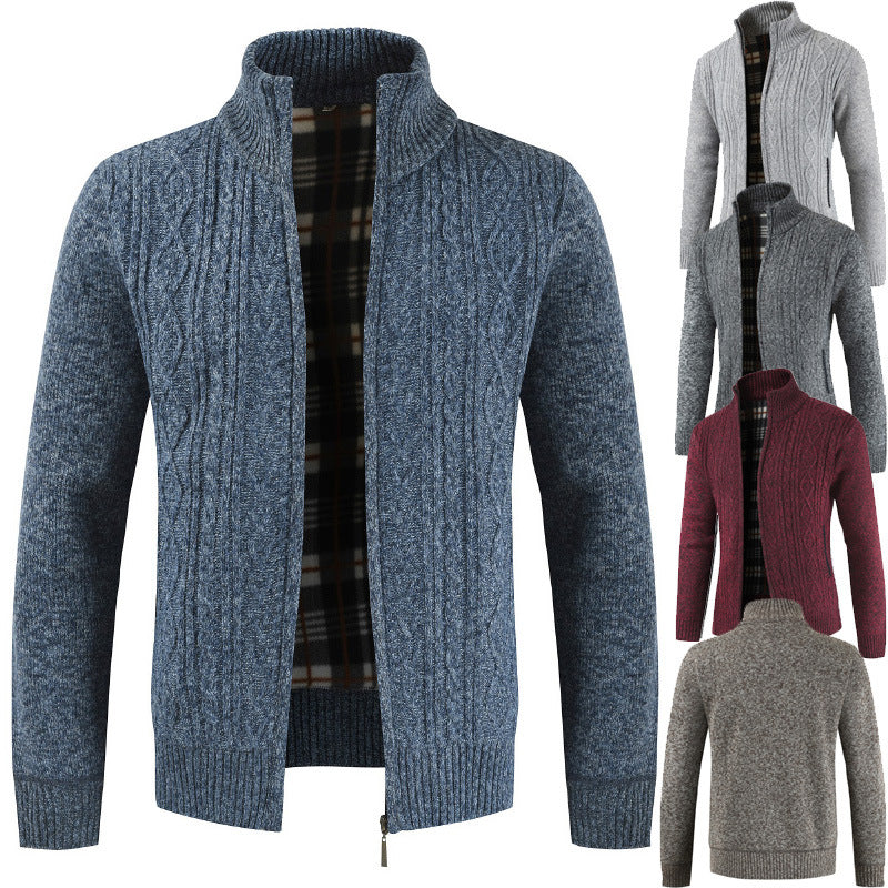 Herren Strickjacke mit Stehkragen und modernem Zopfmuster EB