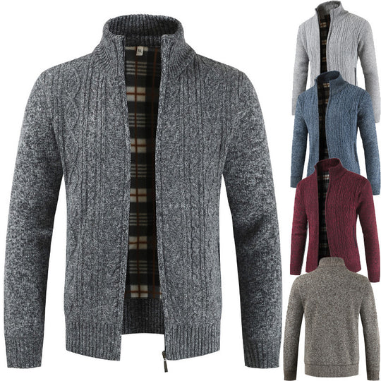 Herren Strickjacke mit Stehkragen und modernem Zopfmuster EB