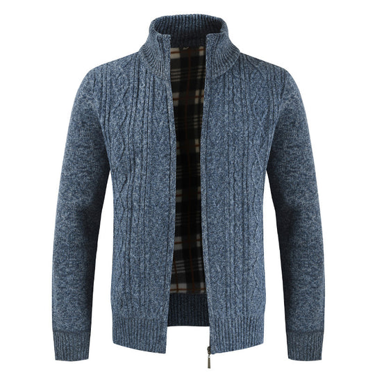 Herren Strickjacke mit Stehkragen und modernem Zopfmuster EB