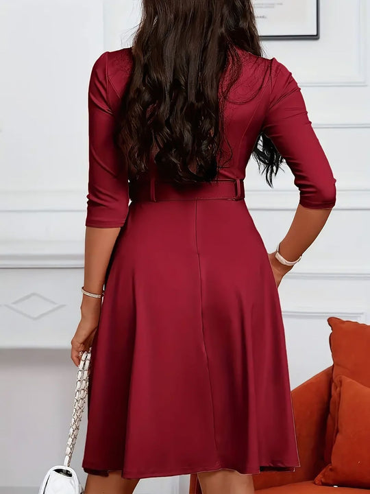 EB | Kleid mit Gürtel und Reißverschluss