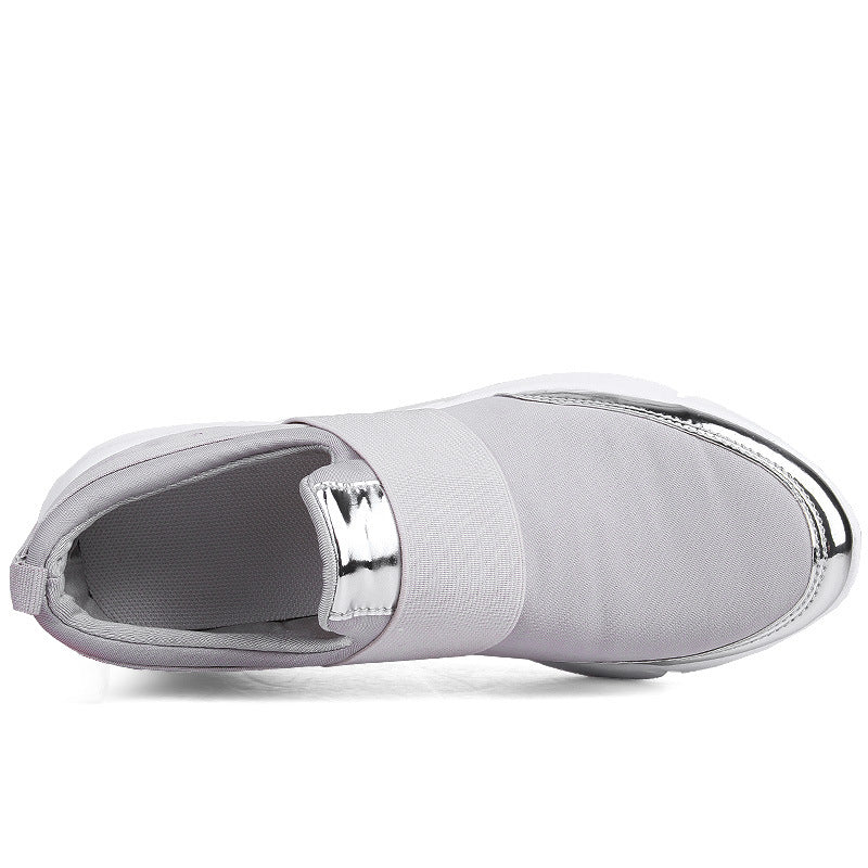 Damen modische Slip-On Sneakers mit atmungsaktiver Oberfläche und goldenen Akzenten EB