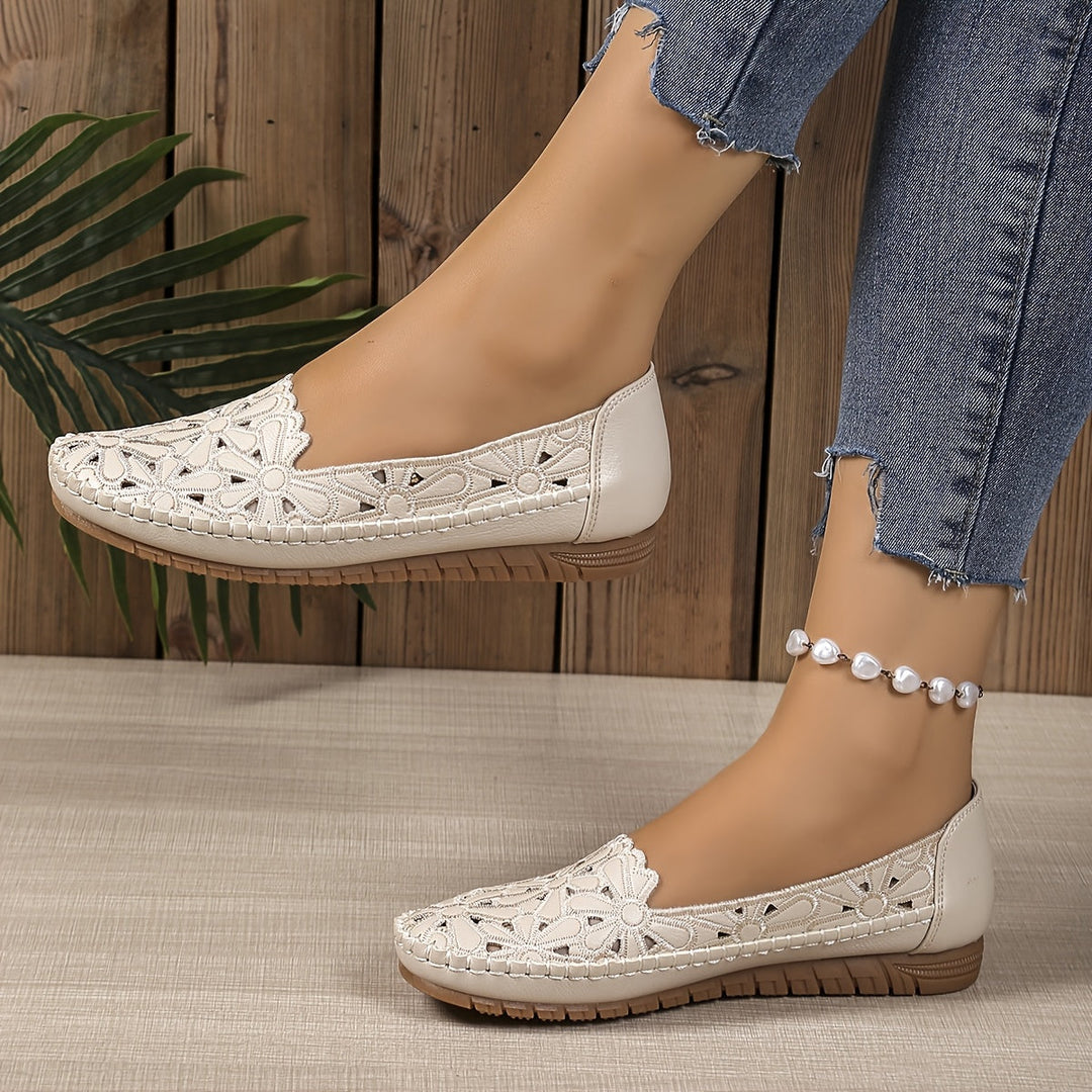 Blumige perforierte Loafer EB EB