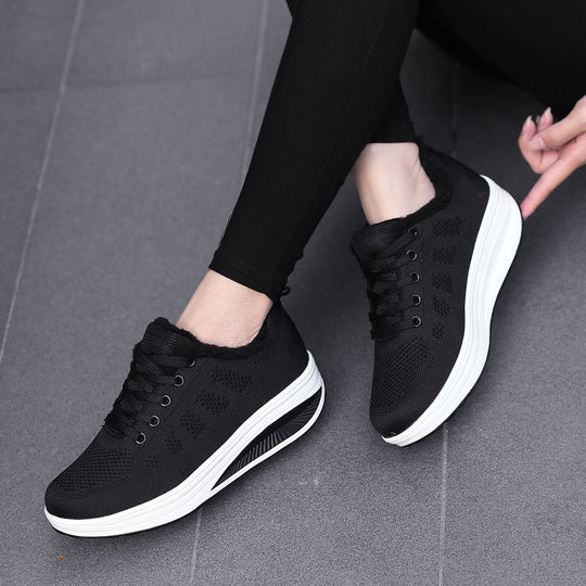 Damen nan gefütterter Strick-Schnürwalkingschuh mit kuscheligem Teddyfutter und ergonomischer Keilsohle EB