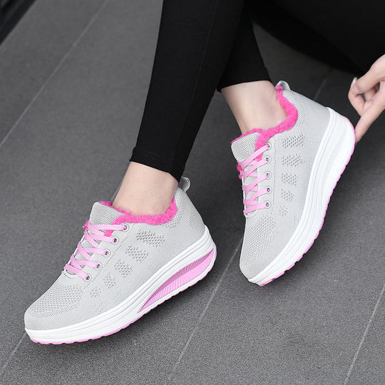 Damen nan gefütterter Strick-Schnürwalkingschuh mit kuscheligem Teddyfutter und ergonomischer Keilsohle EB