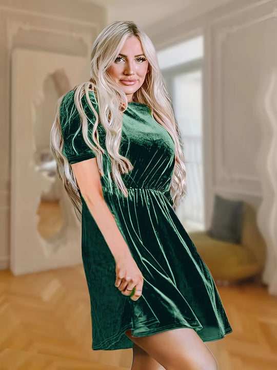 EB | Einfarbiges Samtkleid