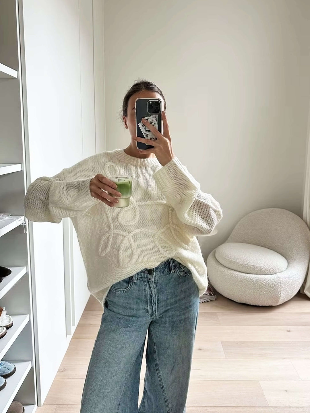 EB | Gemütlicher Oversized-Pullover mit Eleganten Gestickten Details