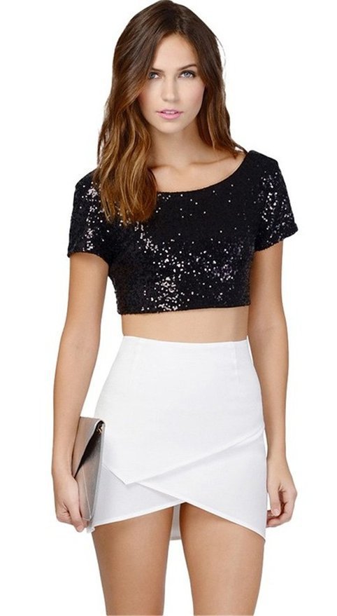 Damen Crop Top mit glamourösem Paillettenbesatz und skaterförmigem Rock EB