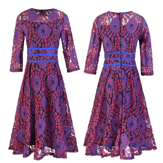 Damen Spitzenkleid mit eleganter Taillenschnürung und schwingendem Rock EB
