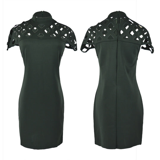 Damen Figurbetontes Minikleid mit kunstvollem Cut-Out-Design und hohem Kragen EB