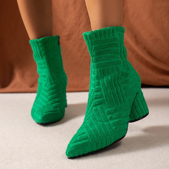 Zeitlose Damenstiefel mit Blockabsatz EB