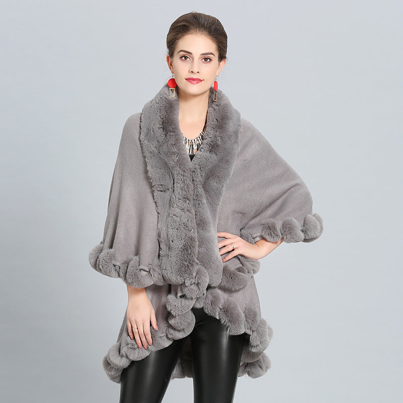 Damen Kapuzenponcho mit luxuriösem Fellkragen und eleganter Umrandung EB