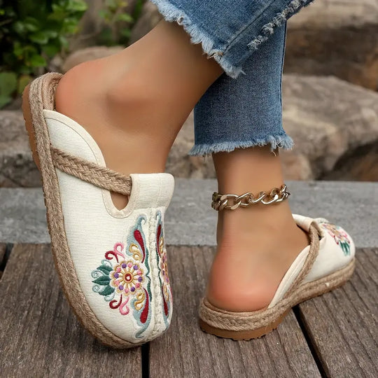 Flache Schuhe für Frauen mit floralem Muster EB