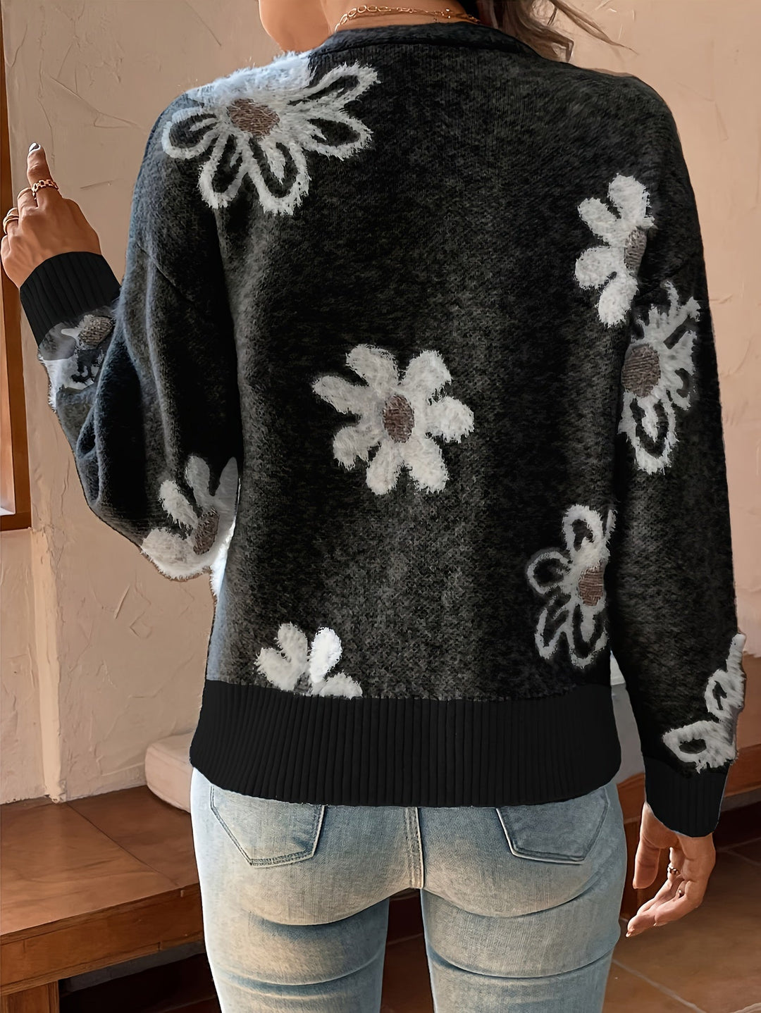 EB | Weiche Strickjacke mit Blumenmuster Acryl Wärme und Stil