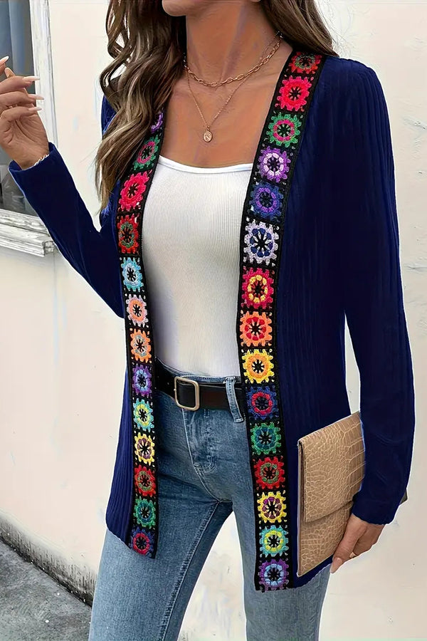 EB | Strickjacke mit Blumenrand und langen Ärmeln