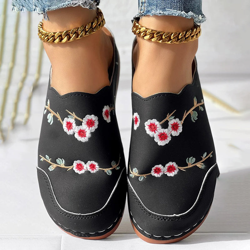 Bestickte Vintage-Blumen Hausschuhe EB