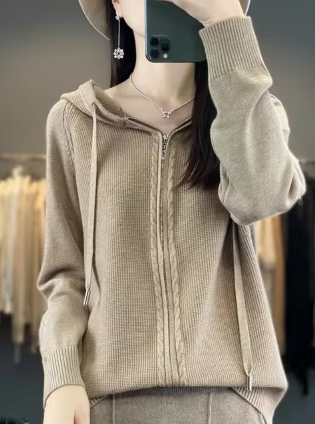 EB | Strickjacke mit Kapuze