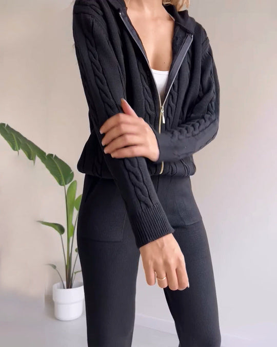 EB | Lässiger Twist-Jacquard-Zweiteiler