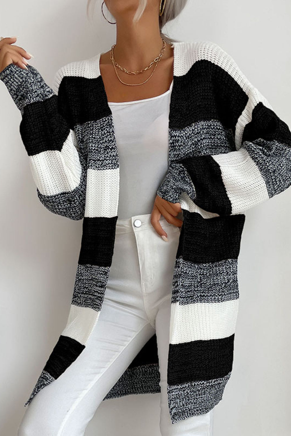 EB | Einfache und Stilvolle Strickjacke