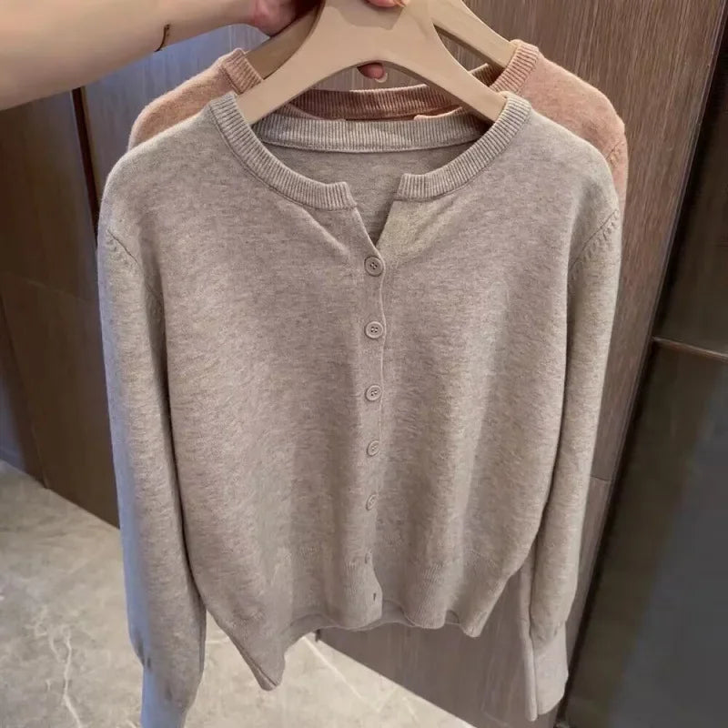 EB | grob gestrickter Woll-Kardigan-Pullover