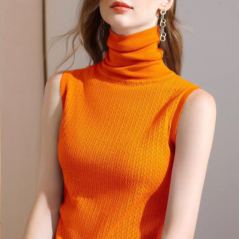 EB |  Gemütlicher hochgeschlossener ärmelloser Pullover