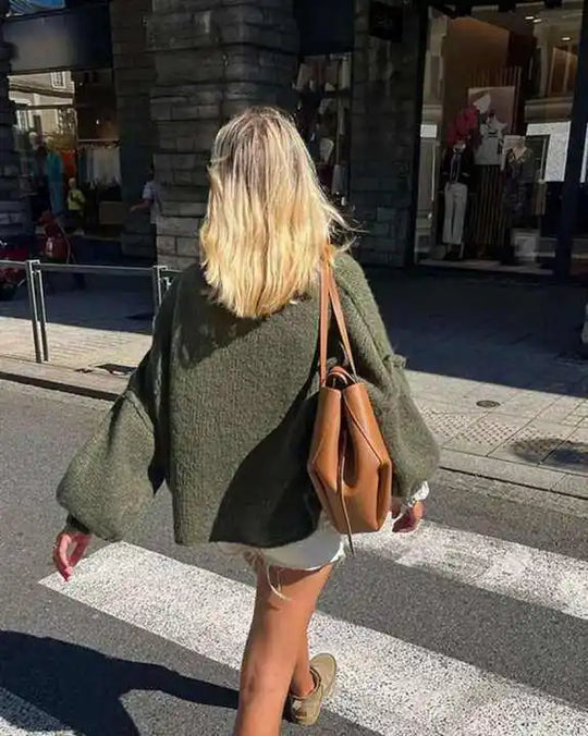 EB - Flauschiger Oversize Strickpullover
