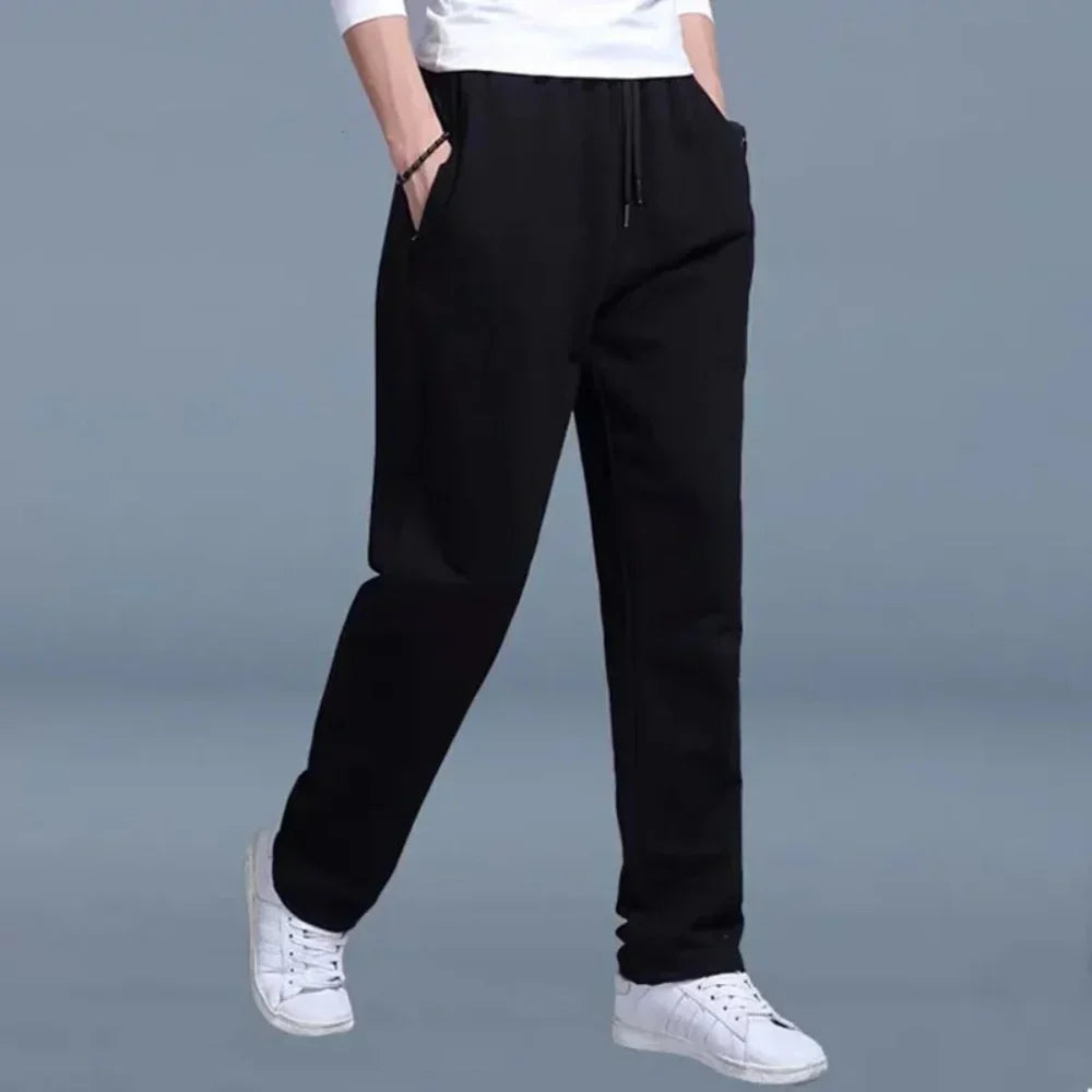 EB | Jogginghose Relaxed Passform Atmungsaktives Material Elastischer Bund