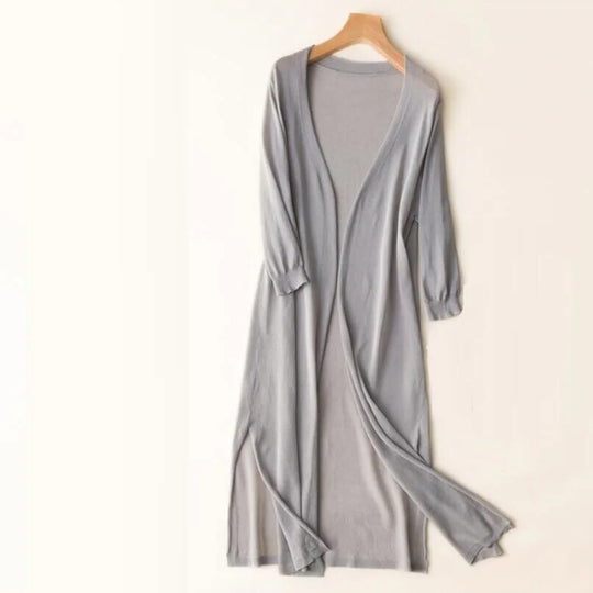 EB | Maßgeschneiderte und Elegante Winter Strickjacke