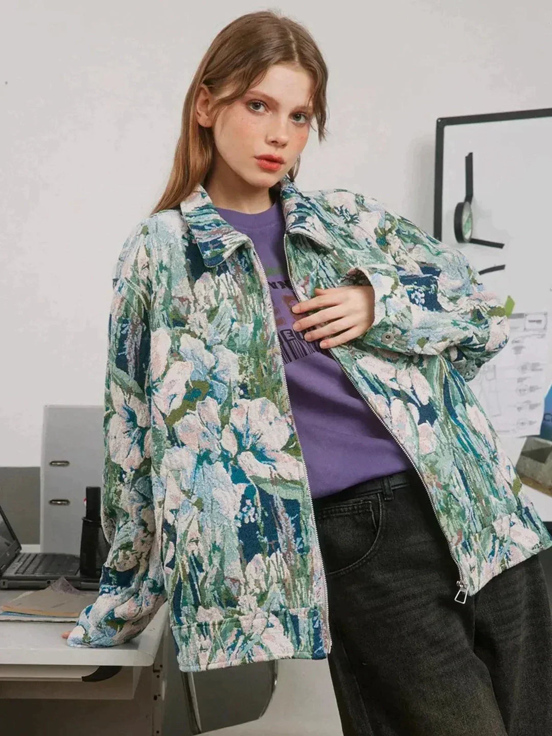 EB | Oversized Leuchtend mit Floralem Druck