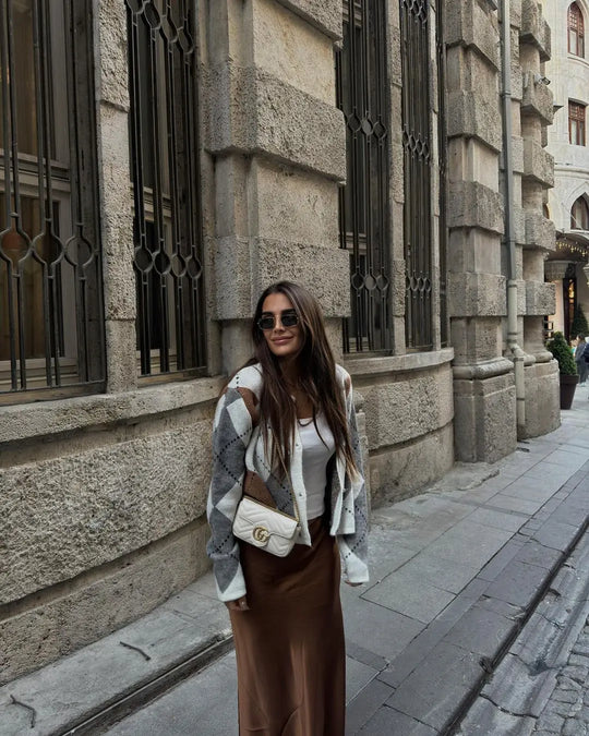 EB | Strickjacke Vielseitig & Stilvoll