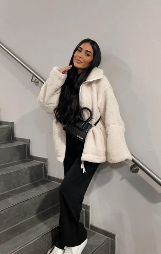 EB | Oversized Teddyjacke mit Kapuze Fleece Warm und Komfortabel