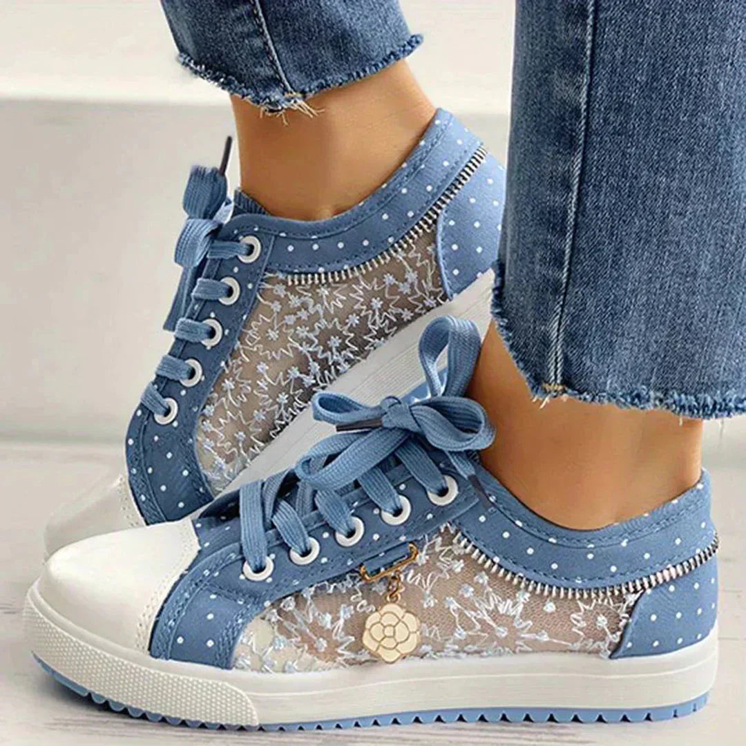 Atmungsaktive Damen Leinenschuhe mit floralem Spitzenbesatz - Celina EB