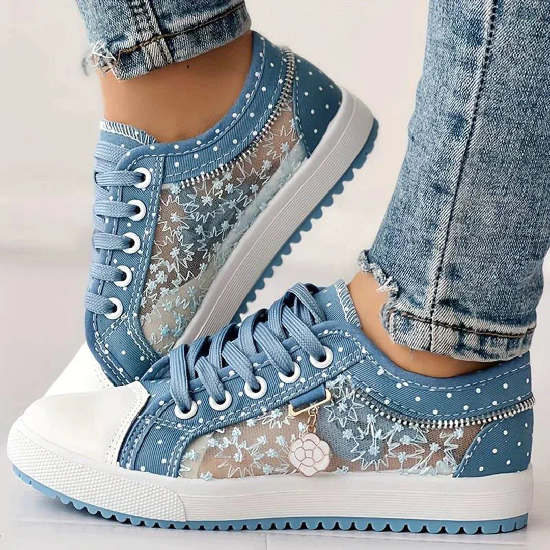 Atmungsaktive Damen Leinenschuhe mit floralem Spitzenbesatz - Celina EB