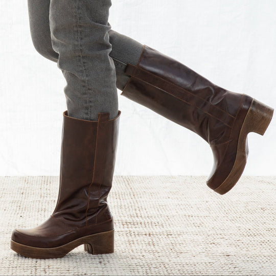 Kniehohe Clog-Stiefel EB EB