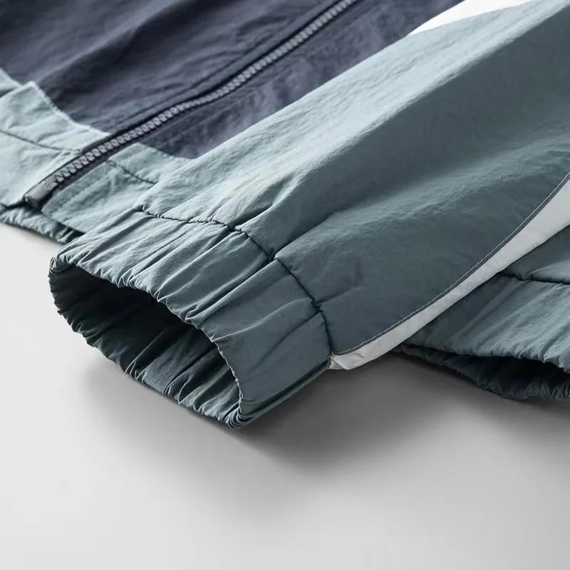 EB | Windbreaker