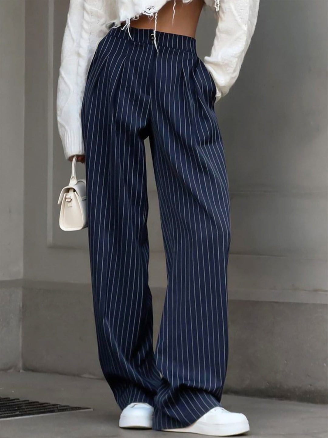 EB | Elegante Nadelstreifen-Faltenhose mit Weitem Bein