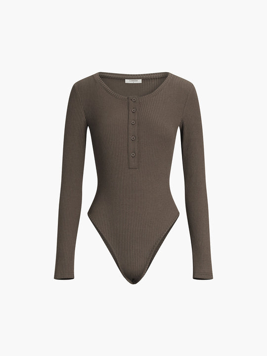 EB | Eleganter Langärmeliger Bodysuit aus Rippstrick mit Knopfverschluss