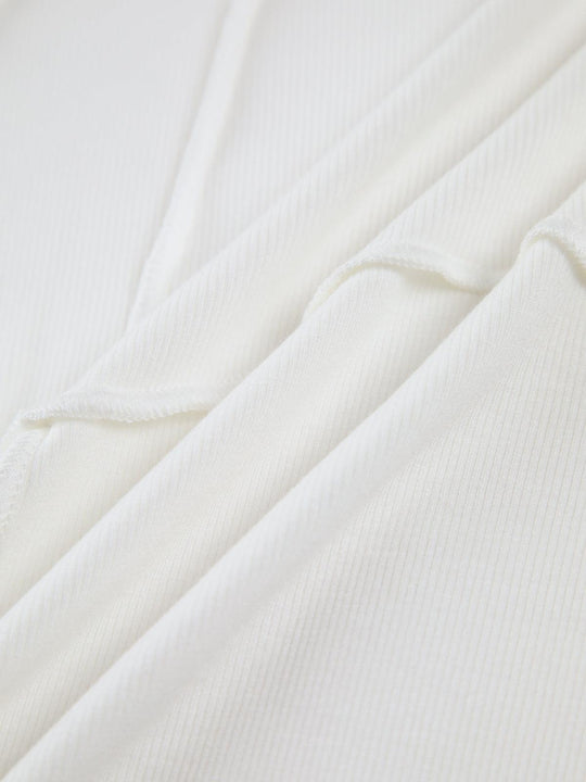 EB | Figurbetonte Bluse mit Nahtdetails Elegant und Modern