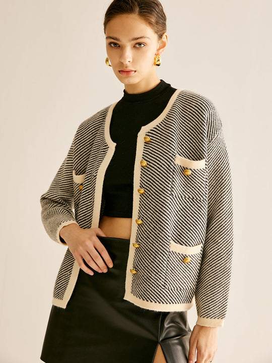 EB | Tweed Cardigan Kontrastdetails und Goldknöpfe Klassisch und Sophisticated